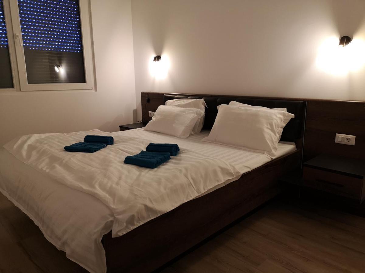 Ared-Atrium Mall Chrysflatty3 Premium Apartment 60Mp Arad Luaran gambar