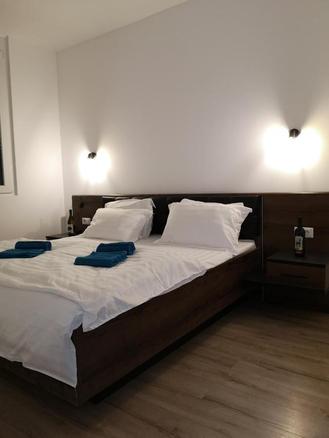 Ared-Atrium Mall Chrysflatty3 Premium Apartment 60Mp Arad Luaran gambar